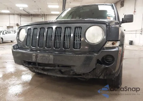 2008 Jeep Patriot Sport из США, поврежденный, VIN 1J8FT28WX8D534562